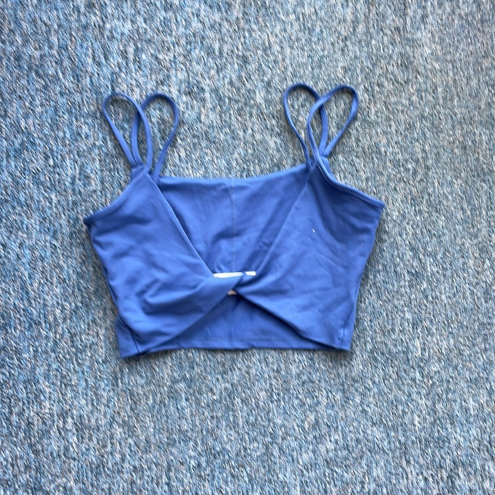 Workout top bundle - Picture 7 of 9